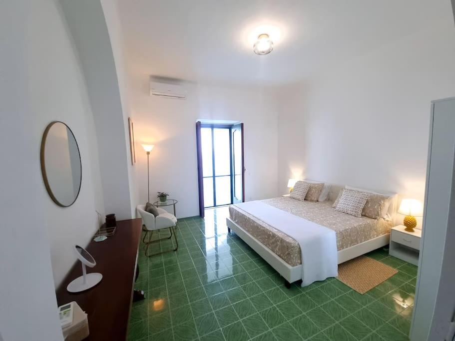 Casa Intiso - Two Double Bedroom Apartment Positano Ngoại thất bức ảnh